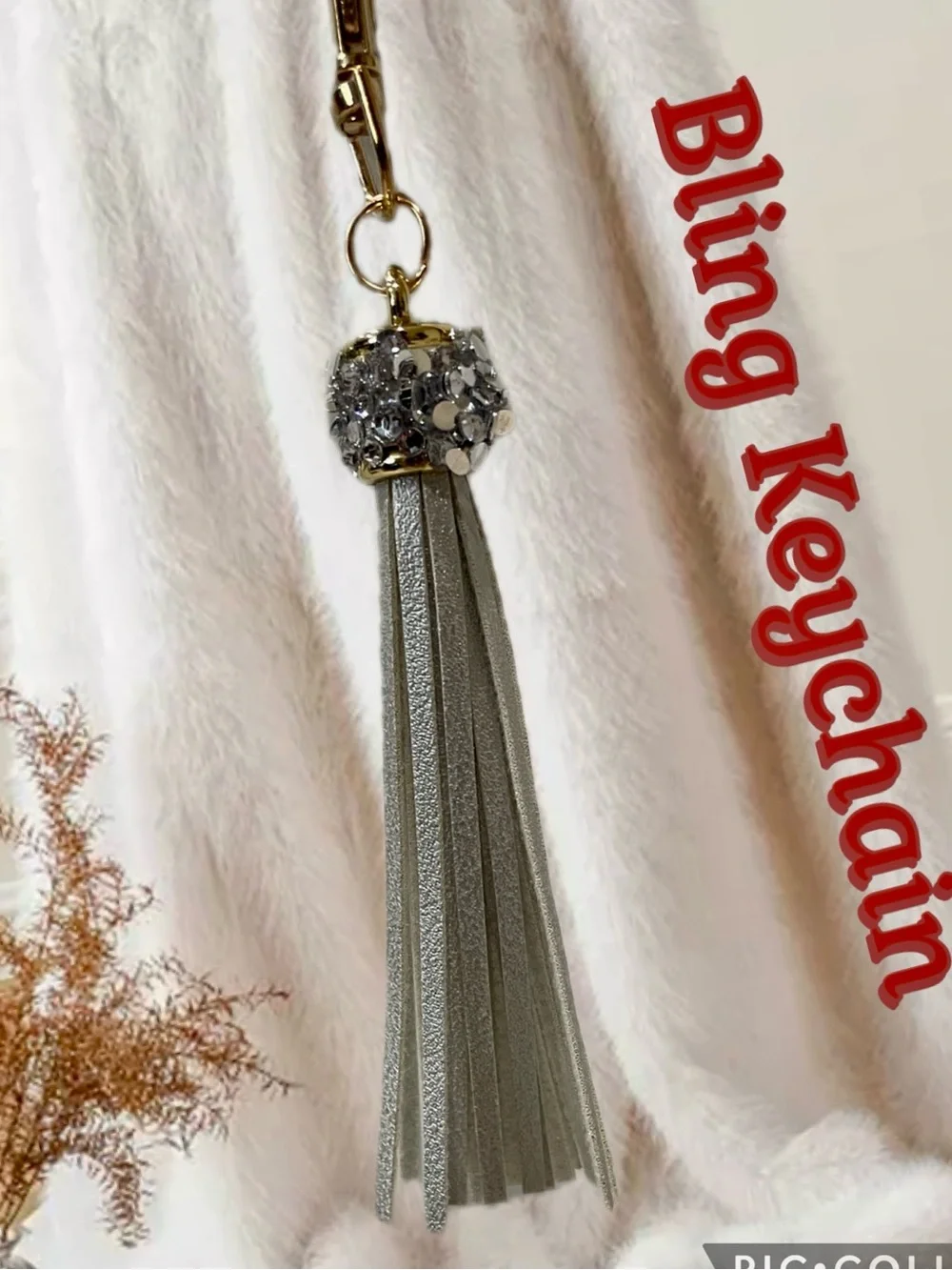 Blinged Keychain w gray leather fringe 🔑 Has goldtone hardware 🗝️ Brand New